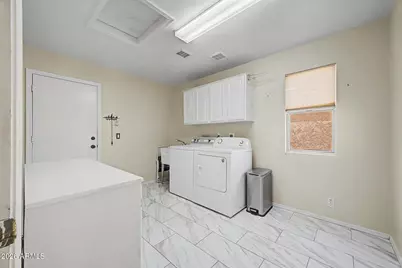 8748 W Sierra Pinta Drive, Peoria, AZ 85382 - Photo 17