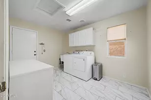 8748 W Sierra Pinta Dr, Peoria, AZ 85382 - Photo 17