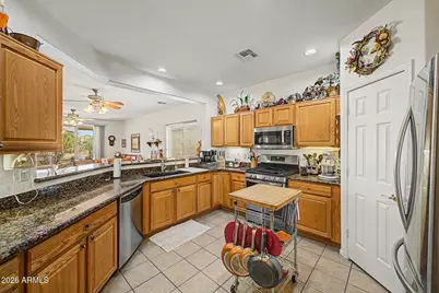 10424 E Trailhead Court, Gold Canyon, AZ 85118 - Photo 11