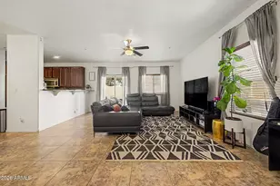 13381 N 87th Ln, Peoria, AZ 85381 - Photo 9