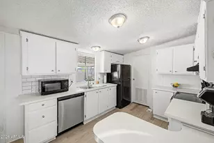 8601 N 103rd Ave, Peoria, AZ 85345 - Photo 9