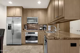 7131 E Rancho Vista Dr, Scottsdale, AZ 85251 - Photo 19
