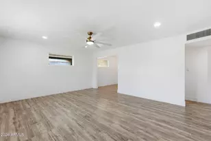 2028 W Solano Dr, Phoenix, AZ 85015 - Photo 17