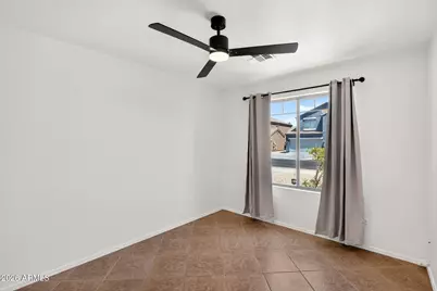 3241 W Huntington Drive, Phoenix, AZ 85041 - Photo 13