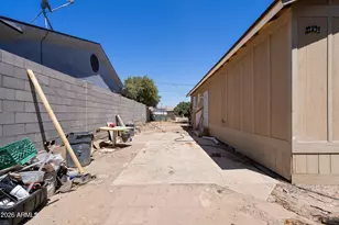 32021 W Palo Verde St, Wittmann, AZ 85361 - Photo 31