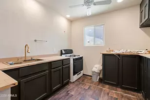 32021 W Palo Verde St, Wittmann, AZ 85361 - Photo 17