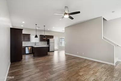 3010 N 37th Street #6, Phoenix, AZ 85018 - Photo 5