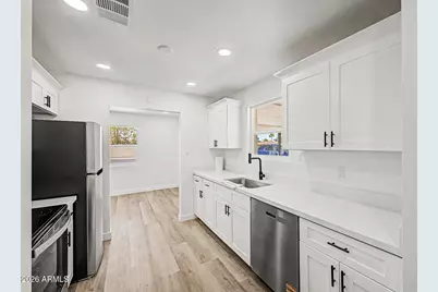 639 S Sirrine --, Mesa, AZ 85210 - Photo 9