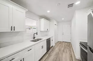 639 S Sirrine --, Mesa, AZ 85210 - Photo 7