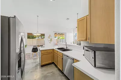 18614 N 35th Place, Phoenix, AZ 85050 - Photo 15