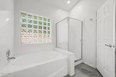 18614 N 35th Place, Phoenix, AZ 85050 - Photo 23