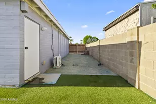 3109 E Larkspur Dr, Phoenix, AZ 85032 - Photo 27