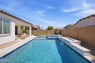 19027 W Jenan Dr, Surprise, AZ 85388 - Photo 3