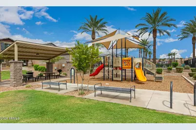 8233 E Juanita Avenue, Mesa, AZ 85209 - Photo 5