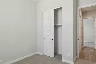 2558 W Satinwood Dr, Phoenix, AZ 85045 - Photo 9