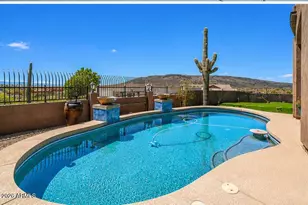 3335 W Carriage Dr, Phoenix, AZ 85086 - Photo 37