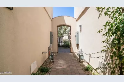7303 N 14th Street #11, Phoenix, AZ 85020 - Photo 3