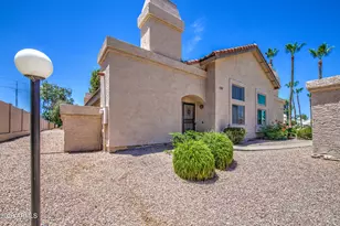 2019 W Lemon Tree Pl, Chandler, AZ 85224 - Photo 3