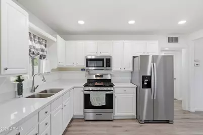 2518 W Missouri Avenue, Phoenix, AZ 85017 - Photo 13