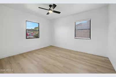 156 W Highland Avenue, Phoenix, AZ 85013 - Photo 7