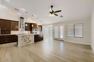 4085 E Stratford Pl, San Tan Valley, AZ 85140 - Photo 9