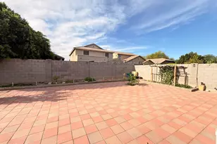 10156 W Golden Ln, Peoria, AZ 85345 - Photo 31