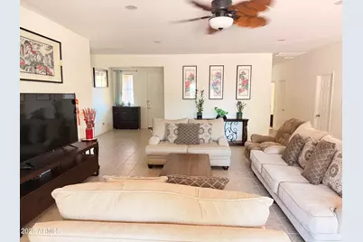 10156 W Golden Lane, Peoria, AZ 85345 - Photo 13