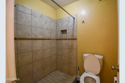 6525 W Mercer Lane, Glendale, AZ 85304 - Photo 17