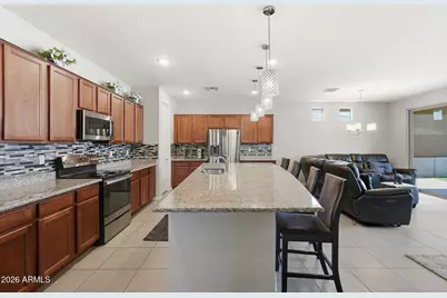 15216 W McKinley Street, Goodyear, AZ 85338 - Photo 7