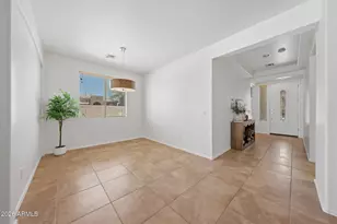 10262 W Foothill Dr, Peoria, AZ 85383 - Photo 9