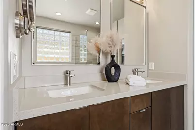 10262 W Foothill Drive, Peoria, AZ 85383 - Photo 11