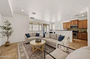 10262 W Foothill Dr, Peoria, AZ 85383 - Photo 5