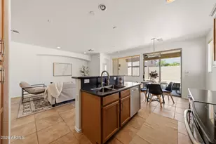 10262 W Foothill Dr, Peoria, AZ 85383 - Photo 5