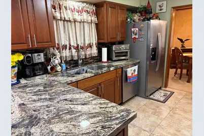2305 W Meadow Drive, Phoenix, AZ 85023 - Photo 3