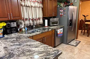 2305 W Meadow Dr, Phoenix, AZ 85023 - Photo 3