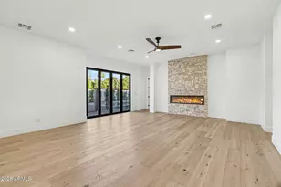 4107 E Avalon Dr, Phoenix, AZ 85018 - Photo 11