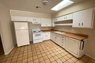 4251 W Keim Dr, Phoenix, AZ 85019 - Photo 9