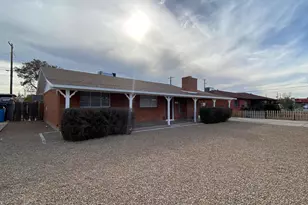 4251 W Keim Dr, Phoenix, AZ 85019 - Photo 1