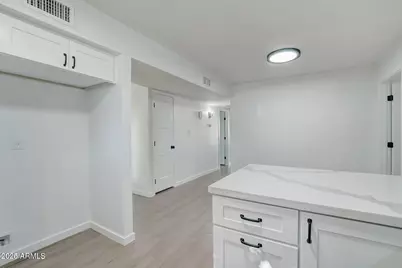 687 N Jackson Street, Chandler, AZ 85225 - Photo 11