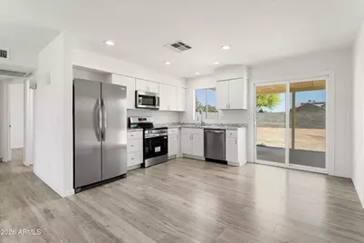2620 E Villa Theresa Drive, Phoenix, AZ 85032 - Photo 1
