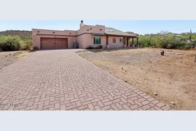 33651 S Topaz Road, Black Canyon City, AZ 85324 - Photo 1