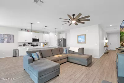 9404 E Strobe Avenue, Mesa, AZ 85212 - Photo 5