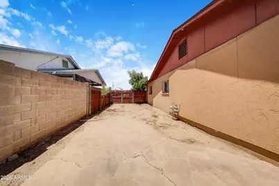 7917 W Flower Street, Phoenix, AZ 85033 - Photo 23