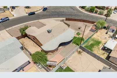 7917 W Flower Street, Phoenix, AZ 85033 - Photo 25