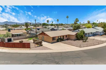 7917 W Flower Street, Phoenix, AZ 85033 - Photo 3