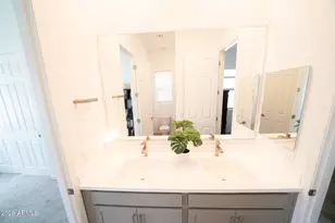 29366 N 136th Ln, Peoria, AZ 85383 - Photo 13