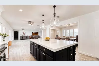 7116 E Jenan Drive, Scottsdale, AZ 85254 - Photo 27