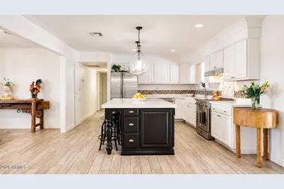 7116 E Jenan Drive, Scottsdale, AZ 85254 - Photo 31