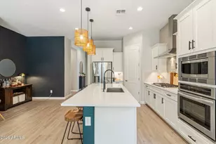 24115 North 21st St, Phoenix, AZ 85024 - Photo 35