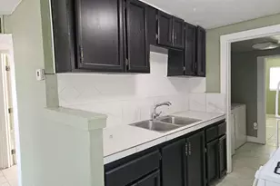725 W Southgate Ave W, Phoenix, AZ 85041 - Photo 5